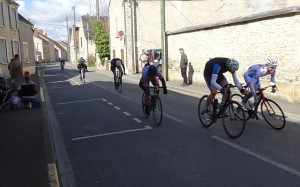 2016 - course Paris - Pussay - sprint à l'arrivée